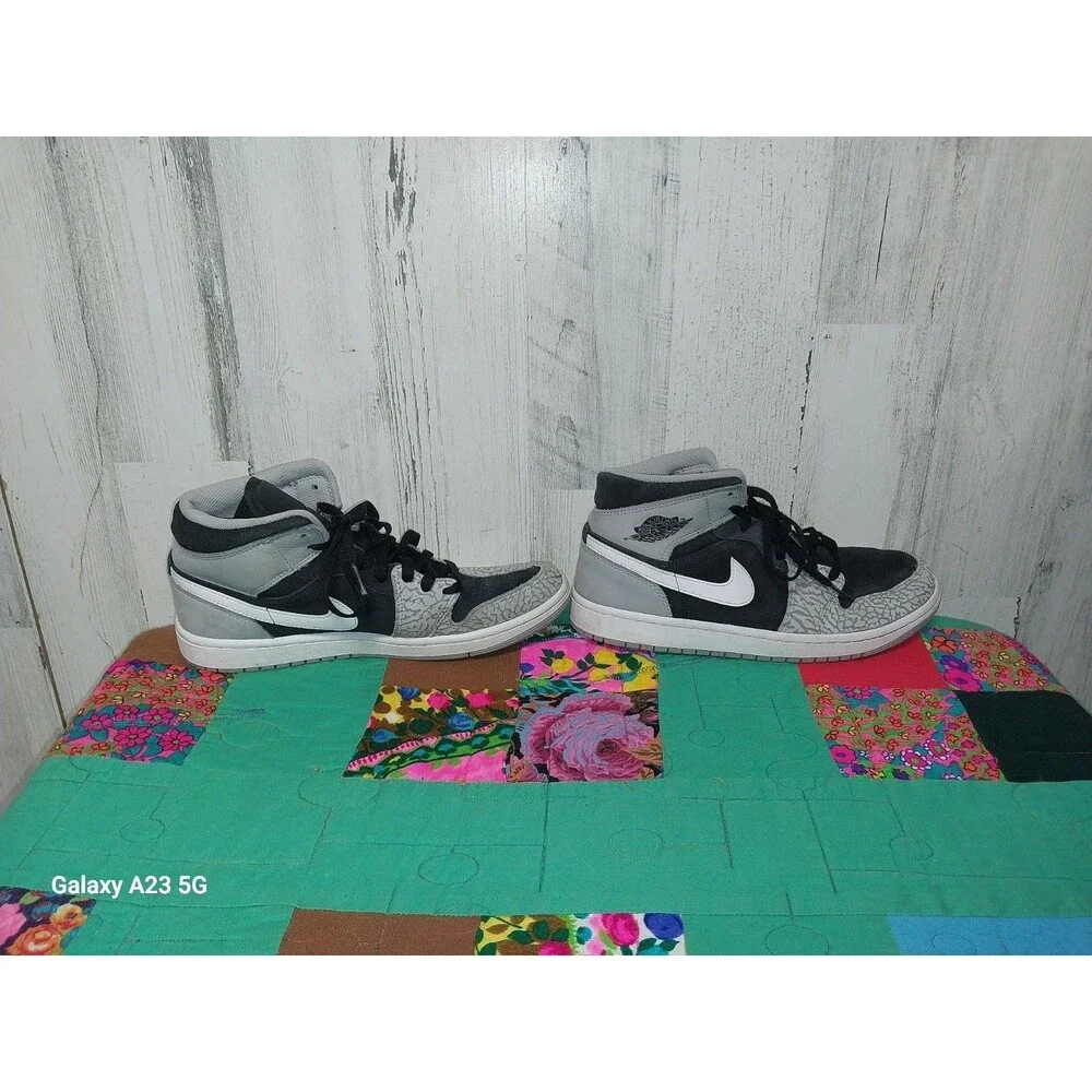 Size 8.5 - Jordan 1 Mid SE Elephant Toe